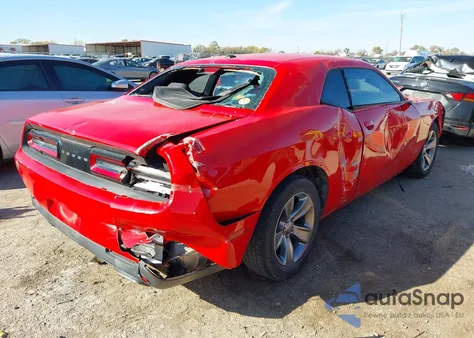 2016 Dodge Challenger Sxt z USA, uszkodzony, nr VIN 2C3CDZAG2GH184014